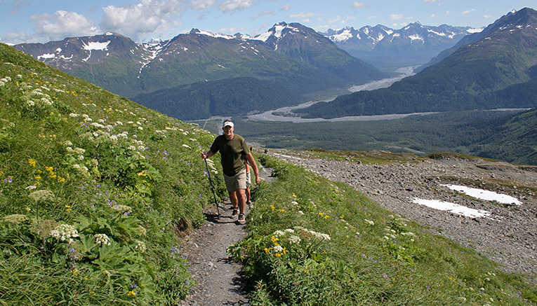 Walq-alaska-walking-7